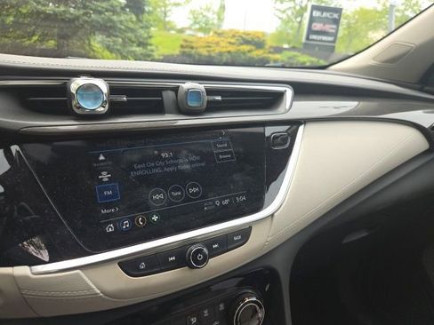 Certified 2023 Buick Encore GX Preferred w/ Cold Weather Comfort Package FWD image 10