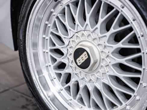 Used 2021 Toyota Corolla LE w/ Carpet Mat Package (TMS) image 15