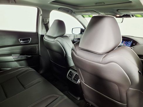 Used 2018 Acura TLX V6 SH-AWD w/ Technology Pkg image 11