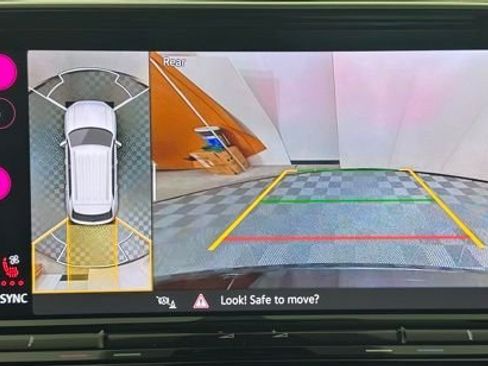 Used 2024 Volkswagen Atlas Cross Sport SEL Premium R-Line image 21