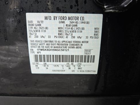 Certified 2022 Ford Explorer XLT w/ Equipment Group 202A image 27