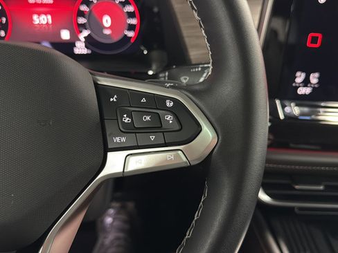 Certified 2025 Volkswagen Atlas SEL image 25