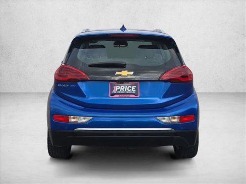 Used 2021 Chevrolet Bolt Premier w/ Infotainment Package image 7