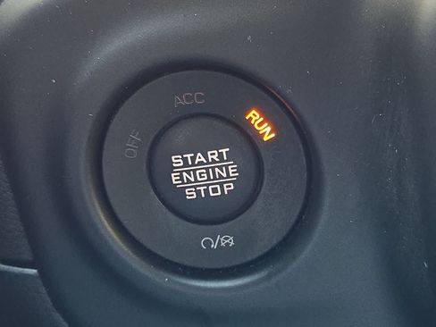 Used 2021 Jeep Wrangler Rubicon AWD/4WD image 23