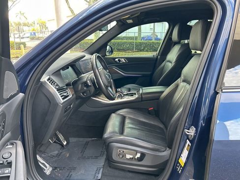 Used 2020 BMW X5 M50i image 5
