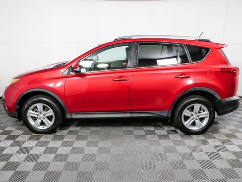 Used 2013 Toyota RAV4 XLE image 27