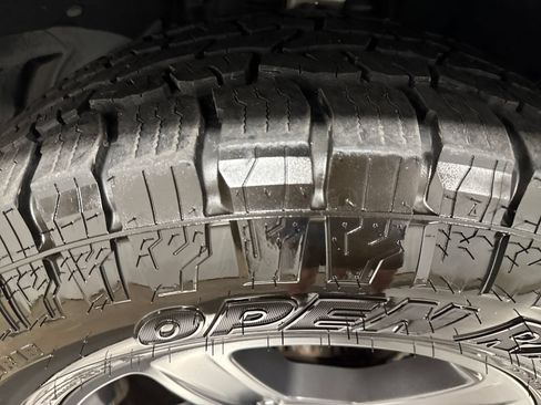 Used 2020 Land Rover Defender 110 AWD/4WD image 11