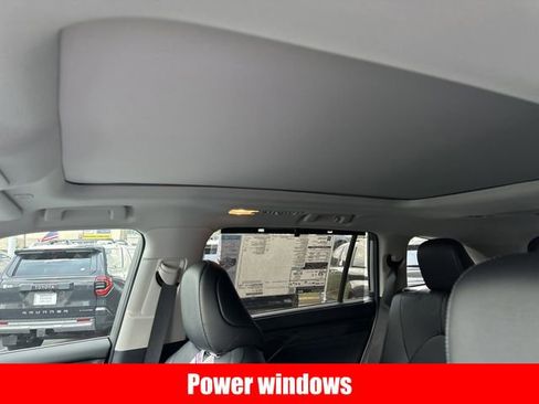 New 2026 Toyota Highlander Platinum AWD/4WD image 18