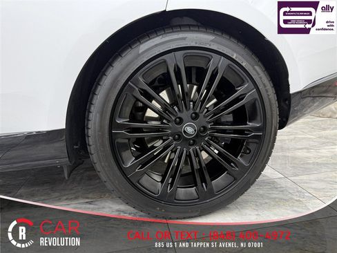 Used 2022 Land Rover Range Rover Long Wheelbase SE AWD/4WD image 12