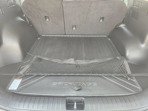 Certified 2025 Kia Sportage EX FWD image 31
