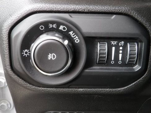 Used 2020 Jeep Wrangler Unlimited Freedom Edition image 31