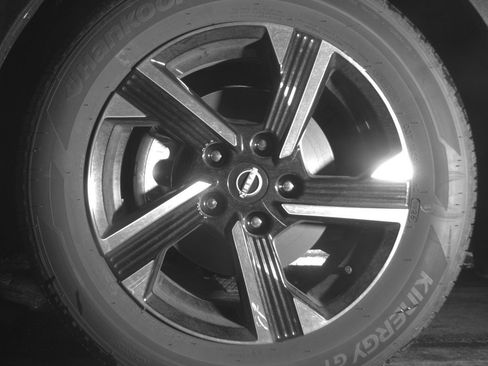 Used 2025 Nissan Sentra SV FWD image 12