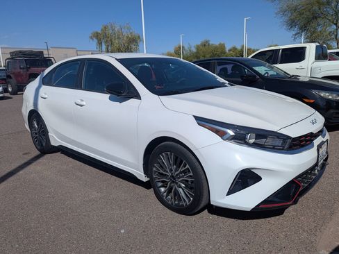 Used 2023 Kia Forte GT-Line image 3