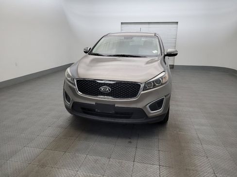 Used 2017 Kia Sorento L FWD image 15