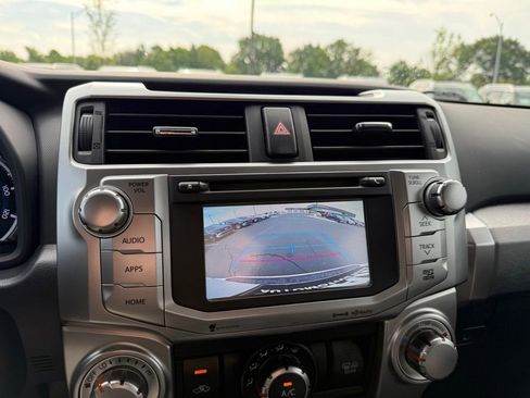 Used 2018 Toyota 4Runner SR5 Premium AWD/4WD image 17