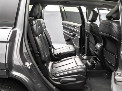 Used 2022 Jeep Grand Cherokee L Limited image 35