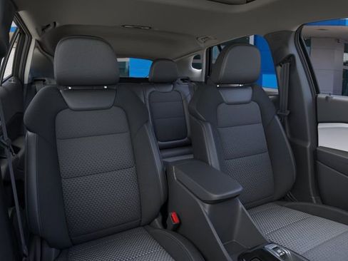 New 2026 Chevrolet Trax LT w/ Sunroof Package image 16