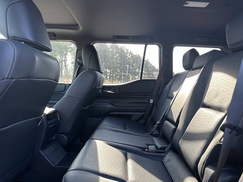 Used 2025 Toyota Land Cruiser image 19