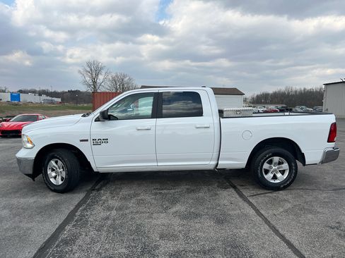 Used 2021 RAM 1500 Classic SLT AWD/4WD image 2