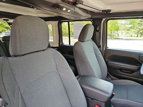 Used 2025 Jeep Wrangler Unlimited Sport S 4xe AWD/4WD image 11