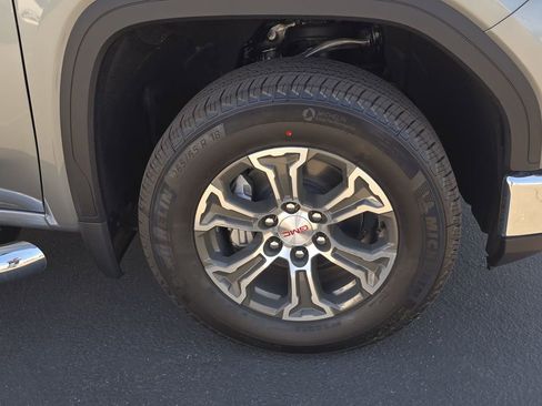 New 2026 GMC Sierra 1500 SLE image 44