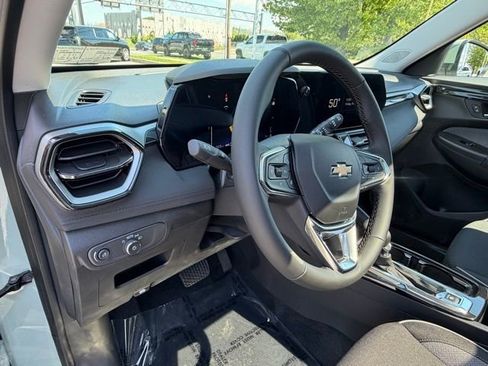 New 2026 Chevrolet TrailBlazer LT w/ Convenience Package AWD/4WD image 33
