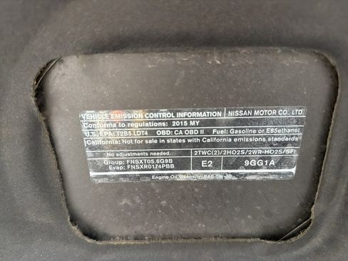 Used 2015 Nissan Titan SV w/ SV Value Truck Package image 18