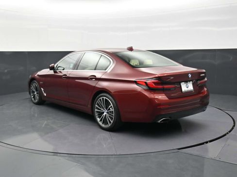 Used 2023 BMW 530e w/ Premium Package RWD image 7