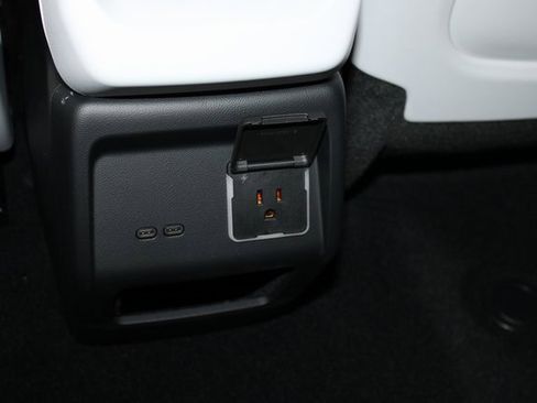 New 2026 Cadillac Optiq Luxury 1 image 12