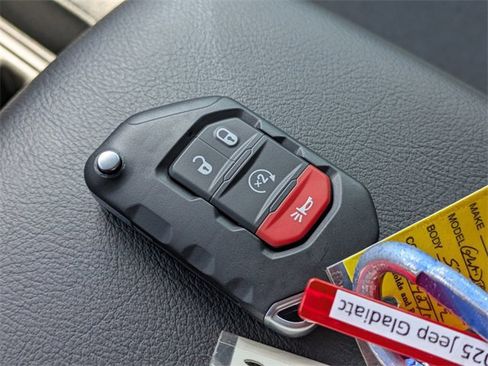 New 2025 Jeep Wrangler Unlimited Sport image 33