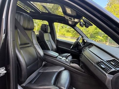 Used 2013 BMW X5 M image 11