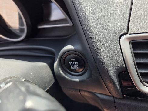 Used 2014 MAZDA MAZDA3 i Sport FWD image 26