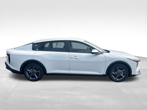 Certified 2026 Kia K4 FWD image 9