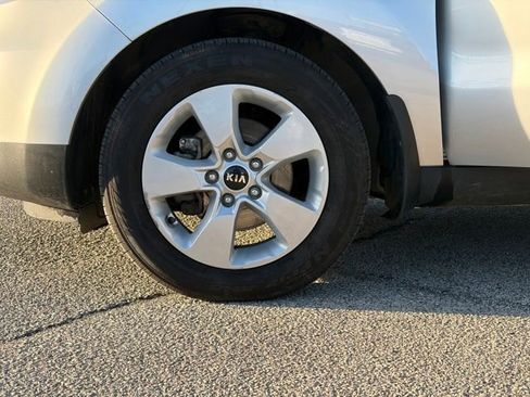 Used 2018 Kia Soul w/ Convenience Package image 9