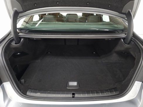 Used 2023 BMW 530e xDrive w/ Premium Package image 9