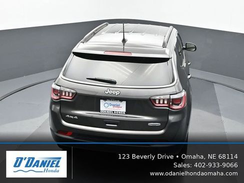 Used 2019 Jeep Compass Latitude w/ Popular Equipment Group image 17