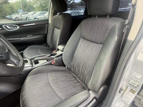 Used 2019 Nissan Sentra SV FWD image 13