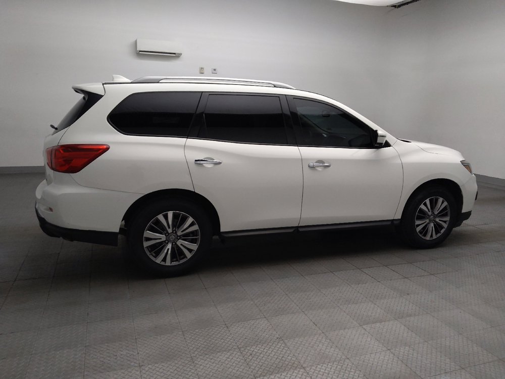 Used 2019 Nissan Pathfinder SL FWD image 10