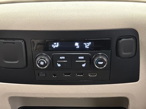 Used 2019 GMC Yukon Denali w/ Denali Ultimate Package AWD/4WD image 38