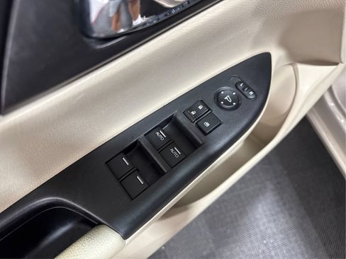 Used 2013 Honda Accord EX-L image 33