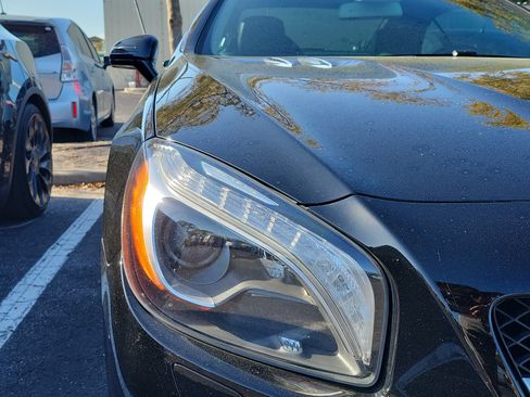 Used 2013 Mercedes-Benz SL 550 image 7