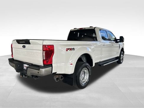 Used 2022 Ford F350 Lariat w/ Lariat Value Package image 3