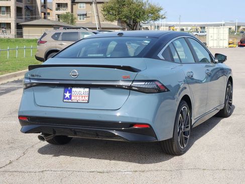 New 2026 Nissan Sentra SR image 3