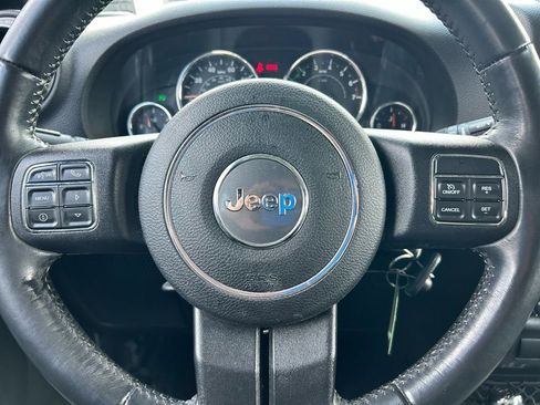 Used 2016 Jeep Wrangler Unlimited Willys image 23