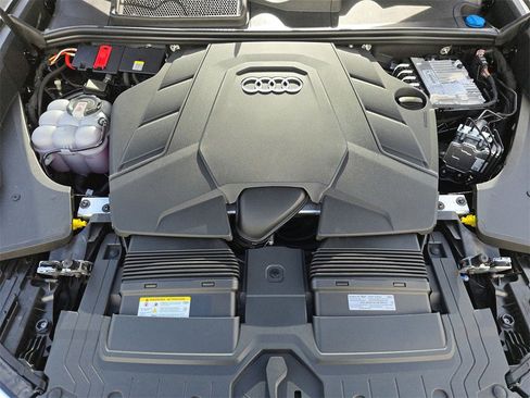 New 2026 Audi Q8 Premium Plus image 31
