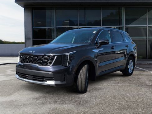 New 2026 Kia Sorento LX image 11