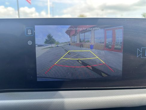 Used 2025 Hyundai Sonata SEL FWD image 17