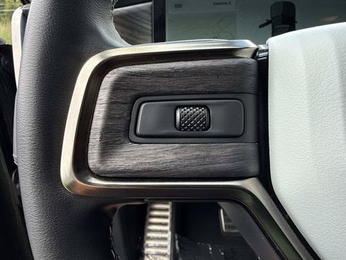 Used 2023 Rivian R1S Adventure AWD/4WD image 33