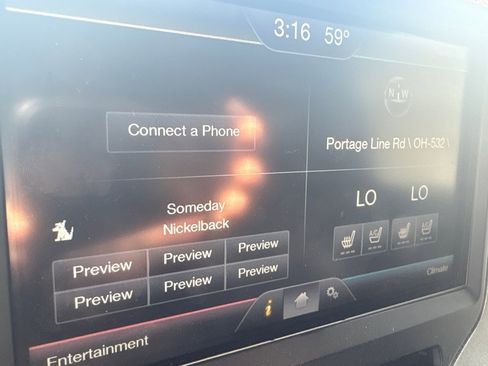 Used 2015 Ford F250 Lariat w/ Lariat Ultimate Package AWD/4WD image 18