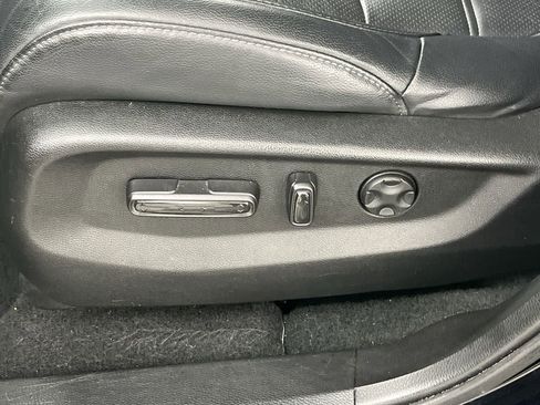 Used 2021 Honda CR-V EX-L image 12